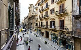 Maqueda Apartments